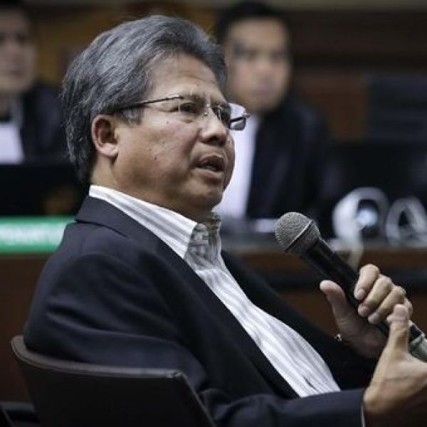 Todung Mulya Lubis: Pemilu 2024 Sarat Nepotisme dan Pelanggaran Etik, Semoga Diadakan Pemilu Ulang