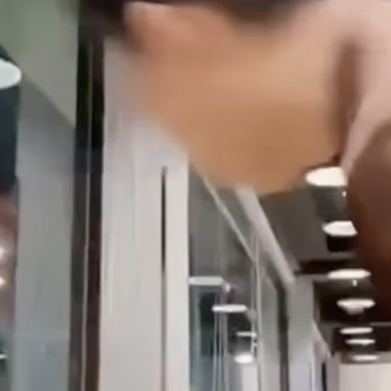 Ini Kronologi Pria Pukul dan Ludahi Wanita di Kendari, gegara Ucapan Alien?