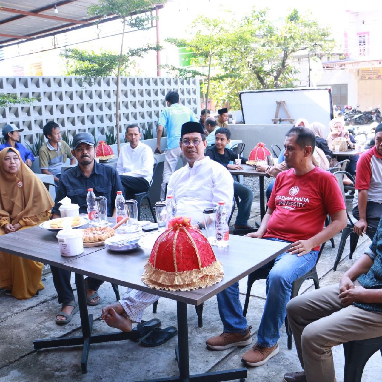 Wabup Edy Manaf Buka Cabang Dellpizza Bulukumba