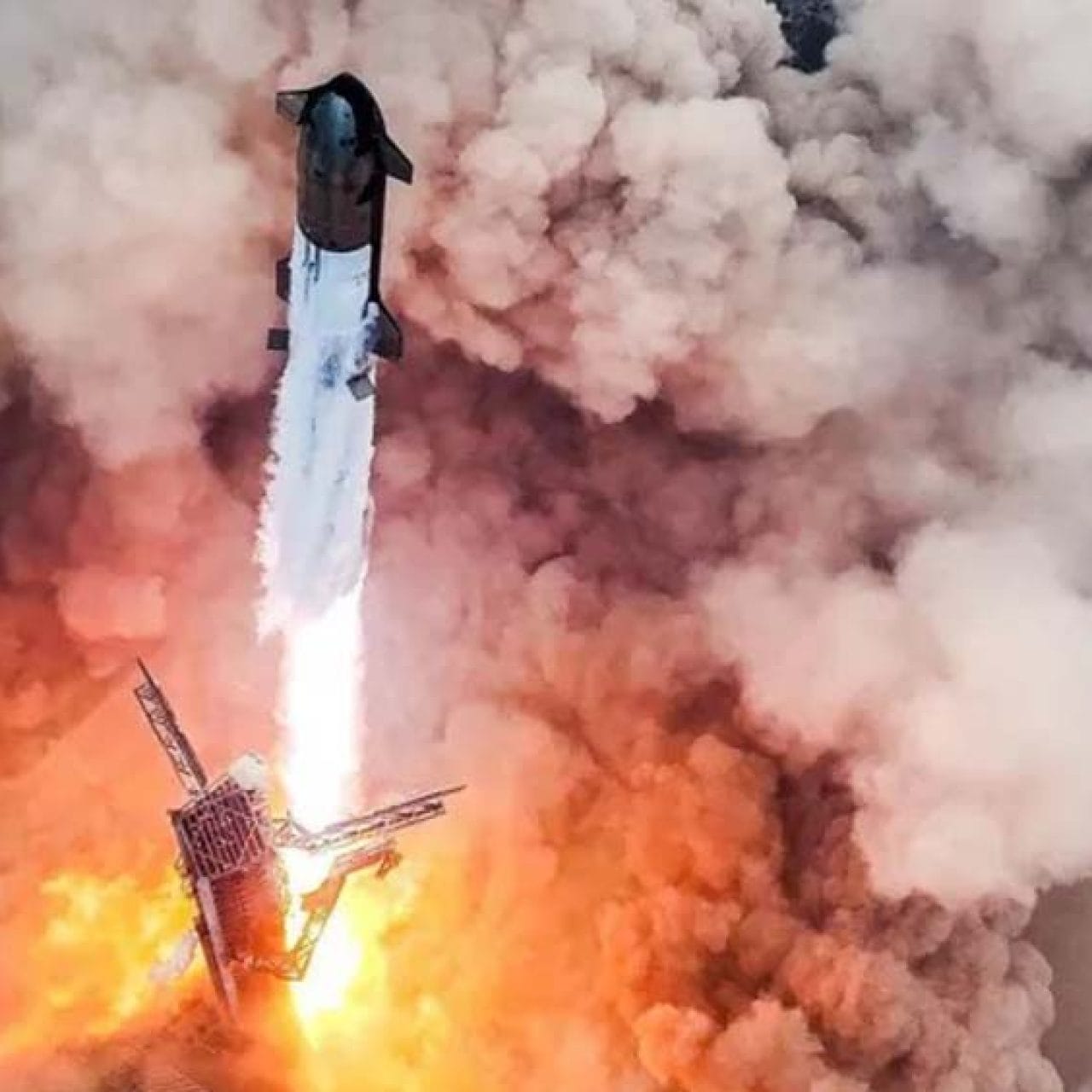 Roket Starship milik Elon Musk siap untuk uji terbang krusial