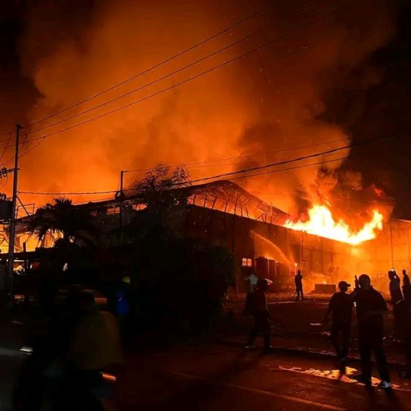 Satu Unit Gedung Obat Habis Dilahap Sijago Merah, Polisi Selidiki Penyebabnya