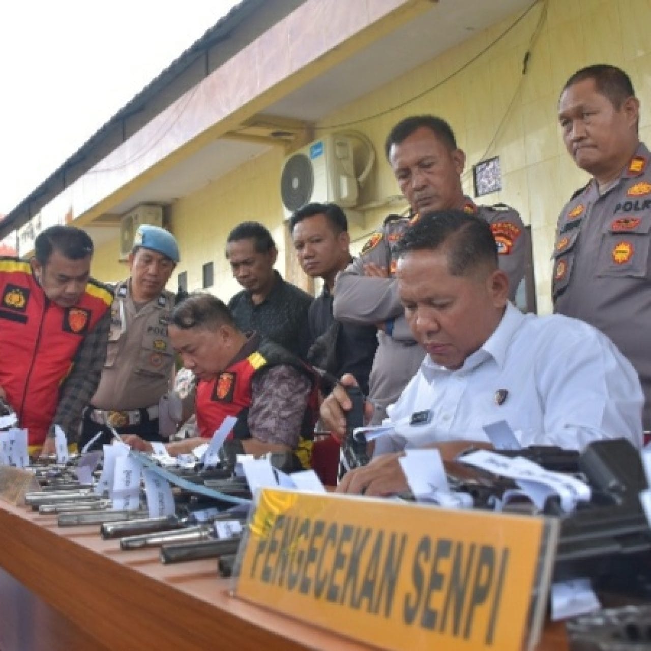 Tim Gabungan Polda Sulsel Gelar Pemeriksaan Senpi di Polres Bulukumba