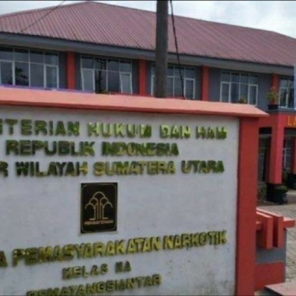 Razia Mendadak Jam 21.15 Kalapas Kelas II A Pematang Siantar Robinson Peranginangin Pastikan Bersih Barang Terlarang