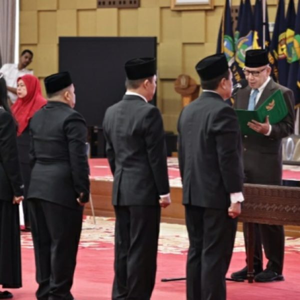 Pelantikan Pejabat Eselon 3 dan 4, Pj Gubernur Fatoni: Pelantikan Pejabat Sudah Sesuai Aturan Untuk Percepat Program Pemerintah