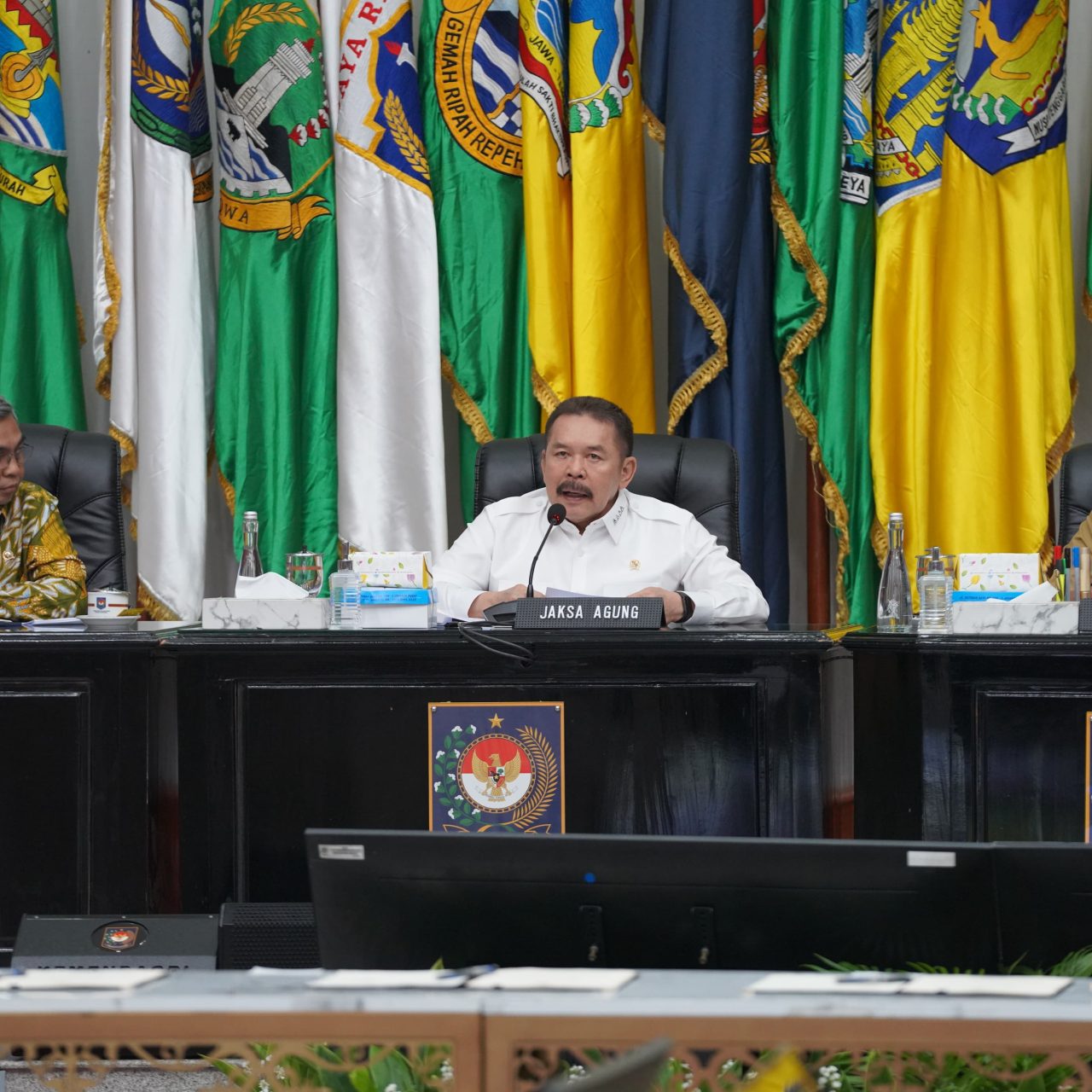 Jaksa Agung Tegaskan Komitmen  Pengawasan Perizinan Daerah  melalui Nota Kesepahaman