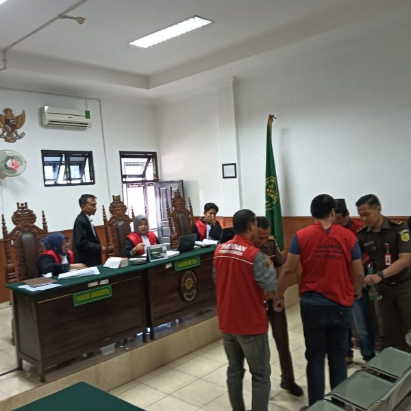 Tiga Sahabat IWO Indonesia Didakwa Lakukan Pemerasan, Ketum IWO Indonesia Langsung Turun Tangan Ke PN Prabumulih Berikan Advokasi