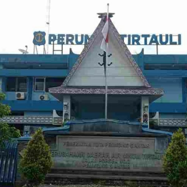 Anggota Dewan Pengawas PDAM Tirta Uli Gugat Walikota Pematangsiantar ke PTUN Medan