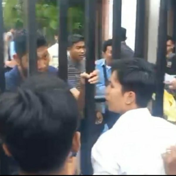 Aksi Unjuk Rasa HIPMASU Berujung Ricuh, Minta Poldasu Dan Kajatisu Periksa Pemenang Tender Rahmadan Fair