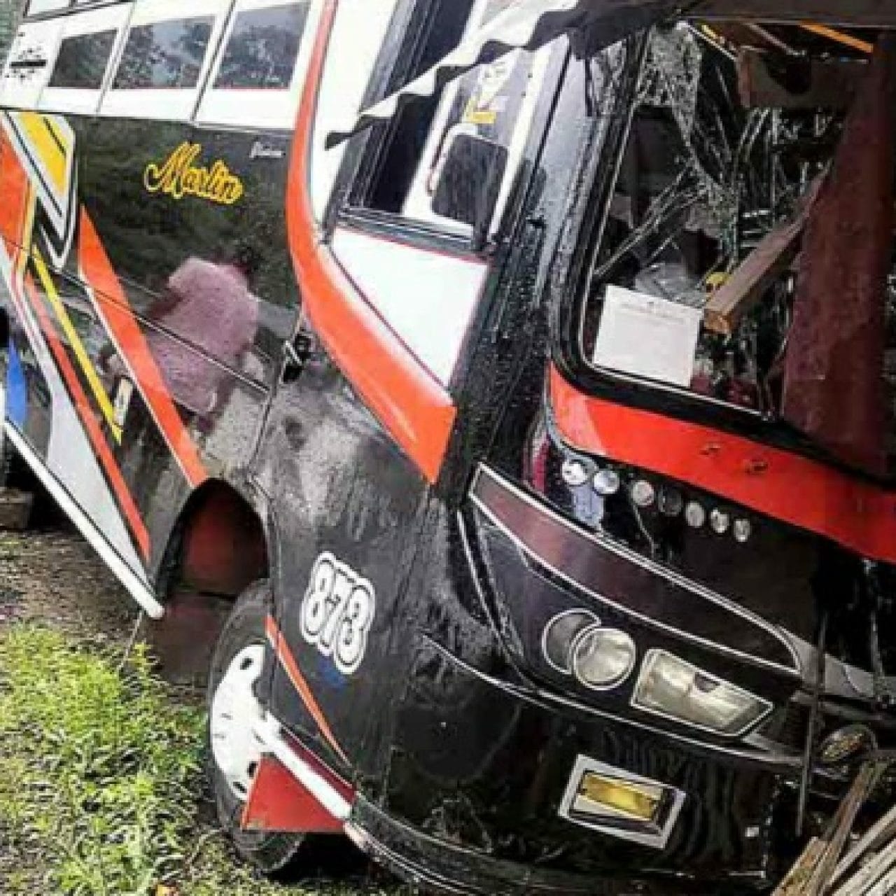 Bus AKAP Tabrak Rumah Warga di Pinggir Jalinsum Lahat-Pagaralam, Diduga Ini Penyebabnya