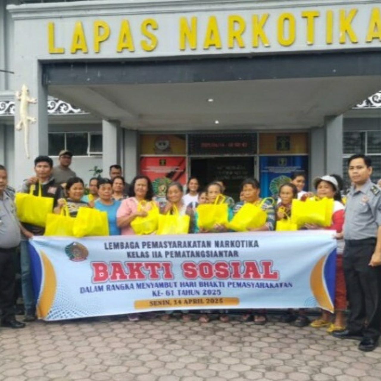 Lapas Narkotika Pematangsiantar Gelar Bakti Sosial