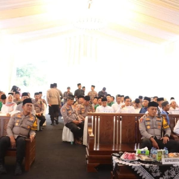 Polresta Banyuwangi Bersama Masyarakat Tolak Premanisme Berkedok Ormas