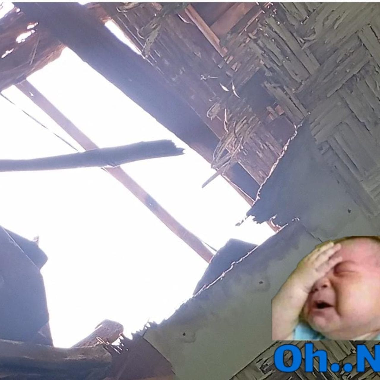 Kondisi Atap Kamar Tidur Ustad Suhaili Runtuh, Pemkab Banyuwangi Harap Segera Cairkan Anggaran