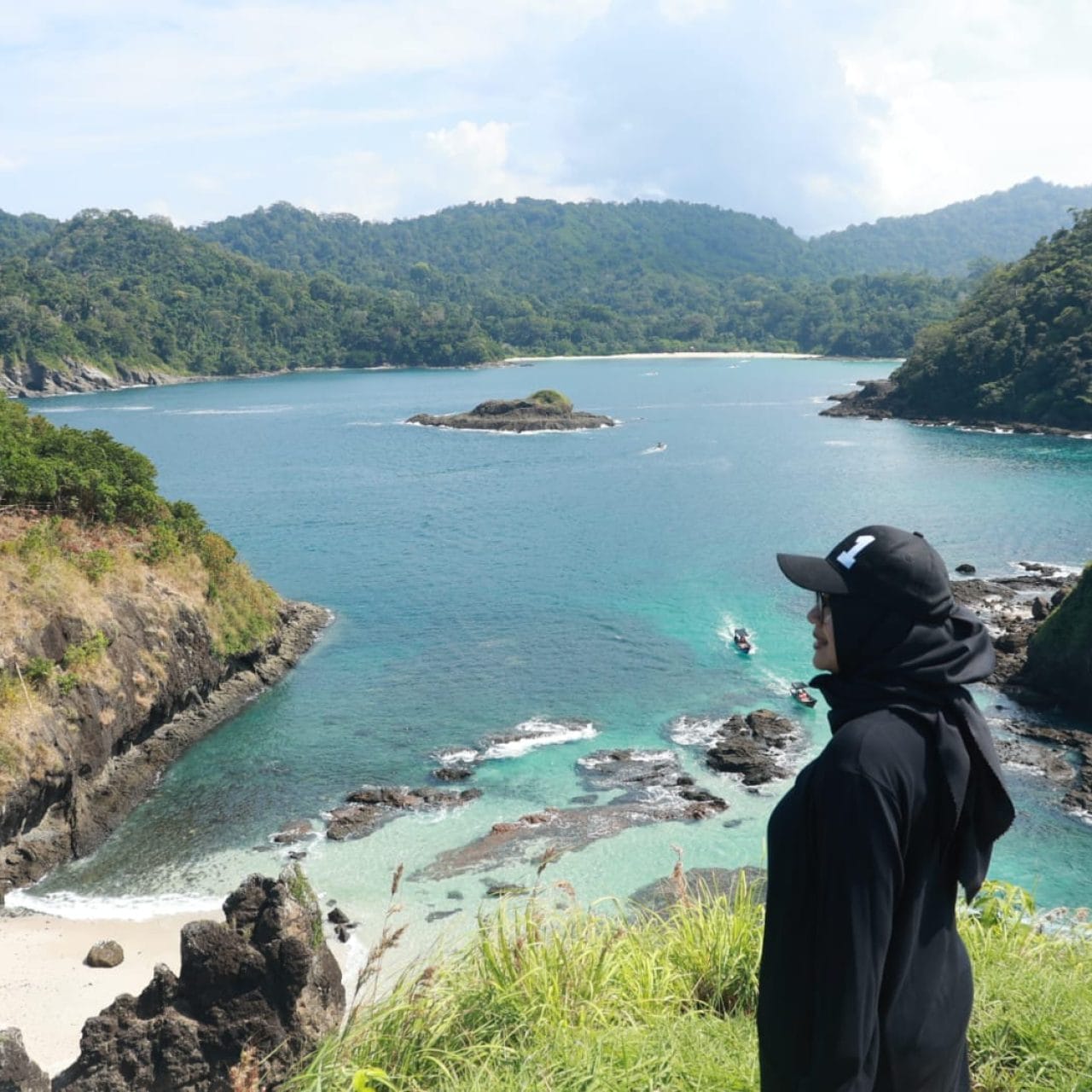 Pulau Bedil, Destinasi Wisata Baru dengan Gugusan Pulau Eksotis di Banyuwangi