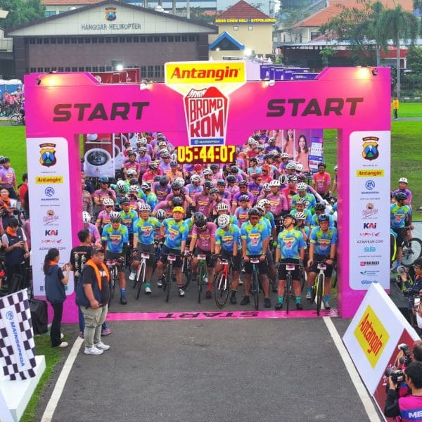 Dukung Industri Pariwisata Polda Jatim Jadi Start Event Sepeda Bromo KOM 2025