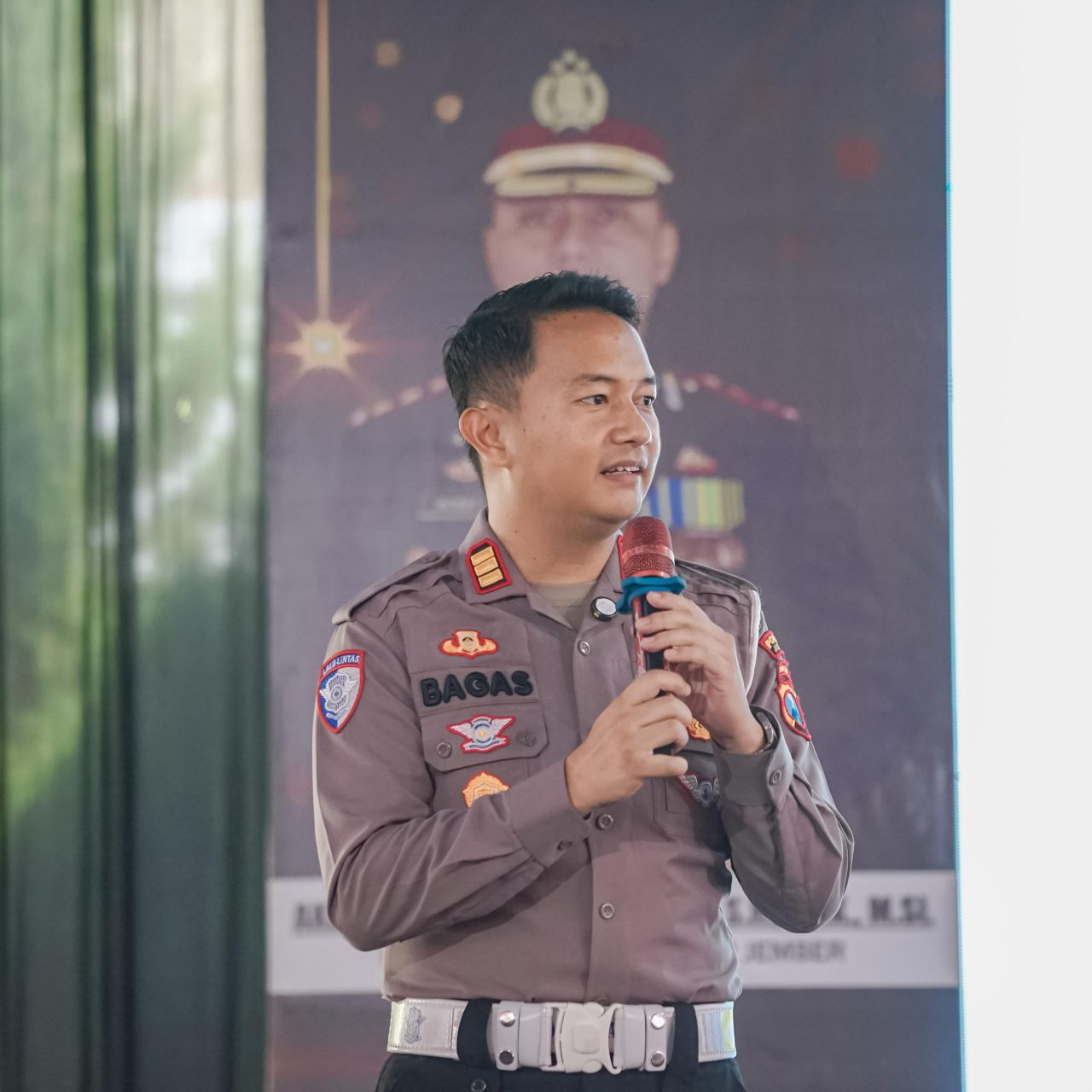 Polres Jember Gelar ‘Pondok Pesantren Road Safety’ Ajak Santri Jadi Pelopor Tertib Lalu Lintas