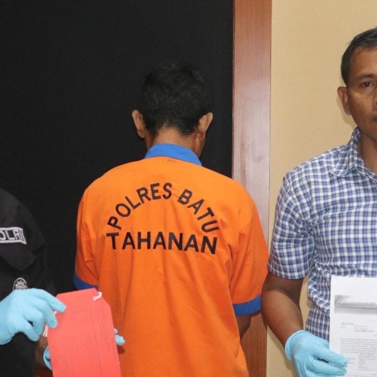 Respon Cepat Polres Batu Berhasil Amankan Tersangka Perampasan HP di Pujon