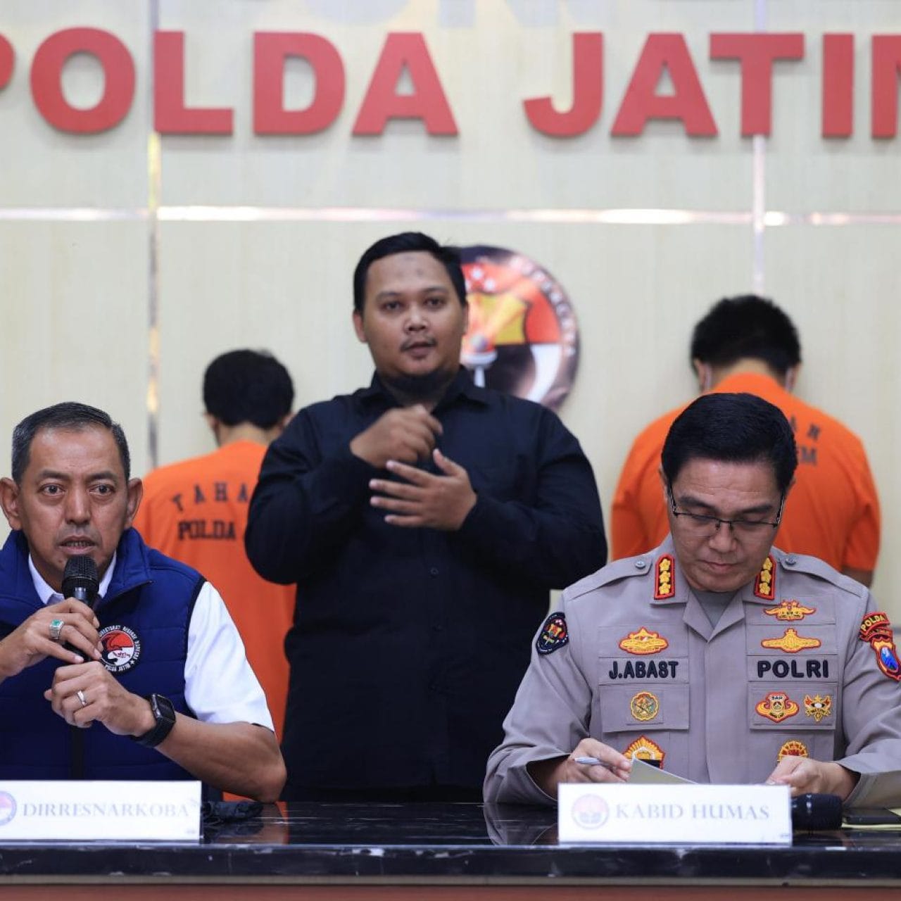 Polda Jatim Berhasil Ungkap Peredaran Narkoba Jaringan Internasional 4 Tersangka Diamankan