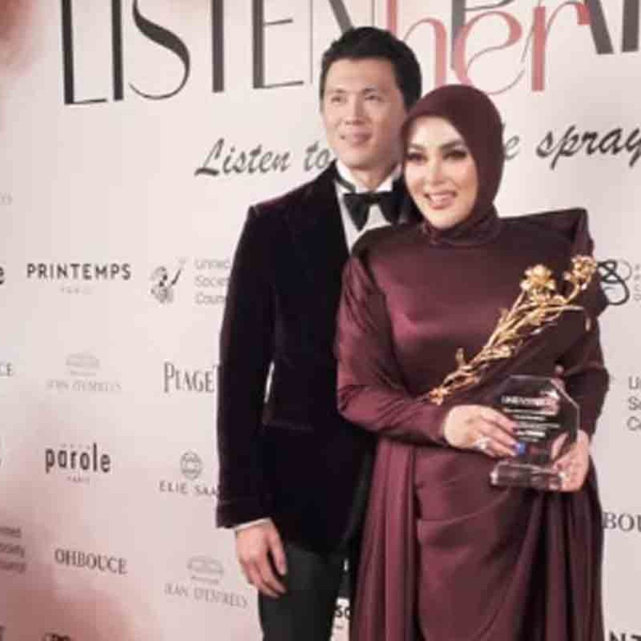 Syahrini Hadiri Cannes Terima Penghargaan UNESCO