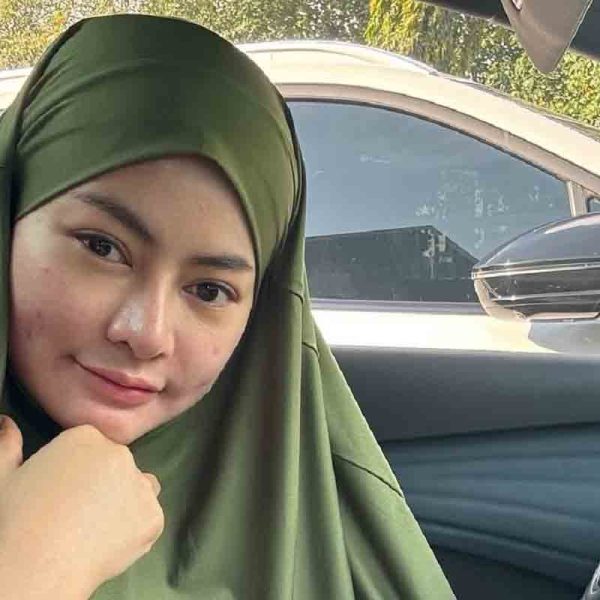 Vitalia Sesha Berhijab Lagi Usai Tinggalkan Kontroversi