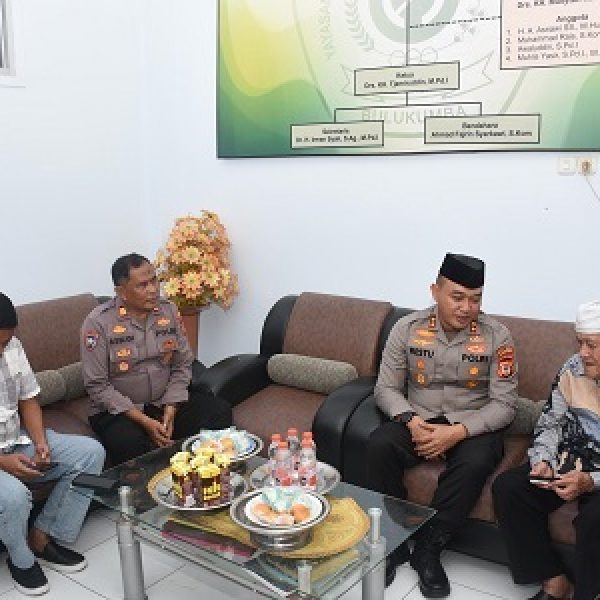 Silaturahmi Kapolres Bulukumba Pererat Sinergi Keagamaan