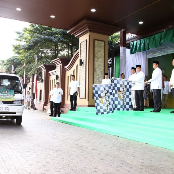 Kapolri Serahkan 9.648 Hewan Kurban Untuk Masyarakat