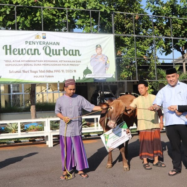 Idul Adha 1446 H, Polres Tuban Distribusikan 6 Ekor Sapi dan 27 Kambing