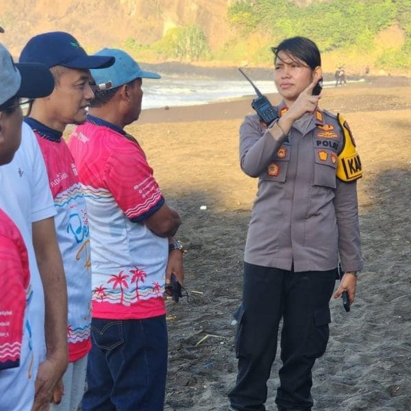 Libur Panjang Idul Adha, Polres Jember Siagakan Personel Pengamanan Wisata Pantai