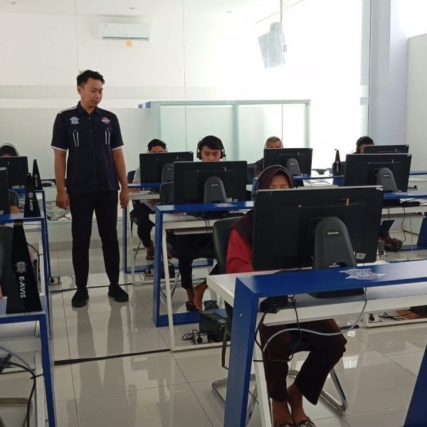 SIM Bolo Bhabin, Jurus Baru Polres Pacitan Permudah Warga Urus Surat Izin Mengemudi