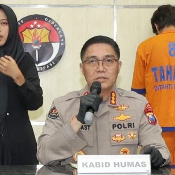 Polda Jatim Amankan Tersangka Bisnis Konten Pornografi Anak Melalui Media Sosial