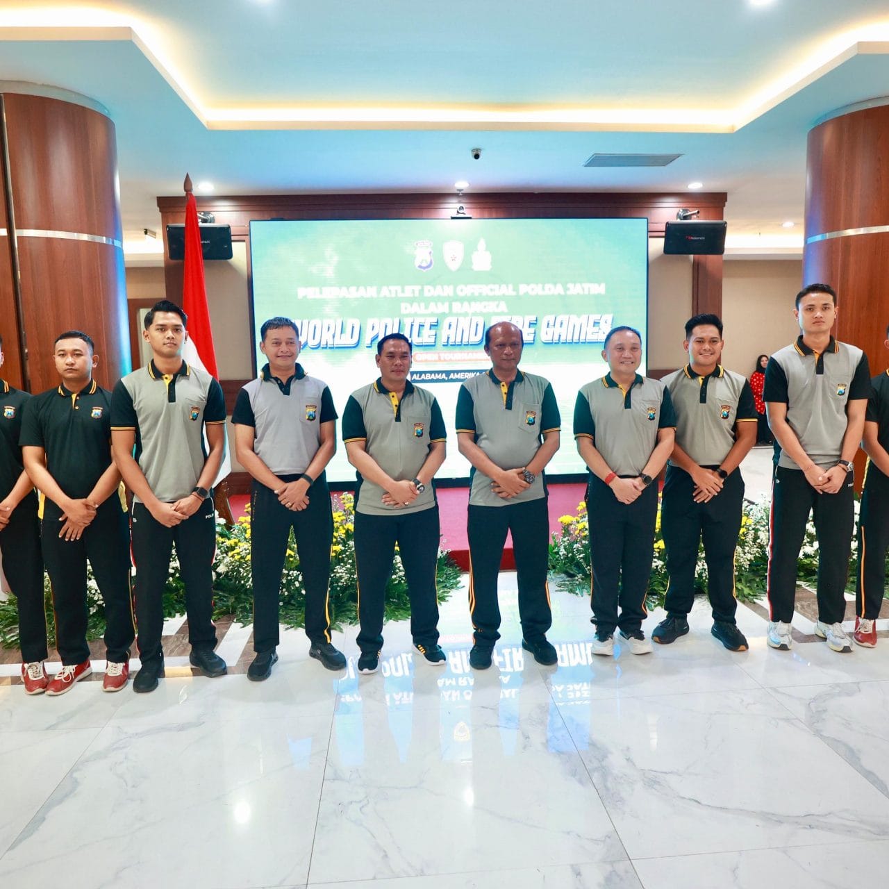 Kapolda Jatim Lepas 24 Personel Ikuti Kejuaraan Internasional World Police And Fire Games Open Tournament di Amerika Serikat