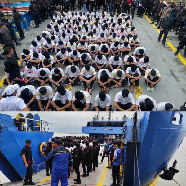 100 Narapidana High Risk Narkoba Digelandang ke Nusakambangan.