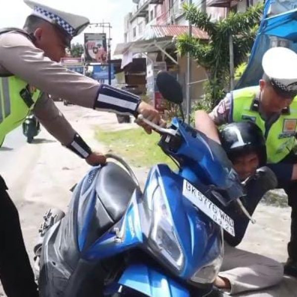 Kisah Haru Pengabdian Polisi: Video Inspiratif Sat Lantas Polres Simalungun Menyentuh Publik