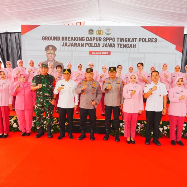 Kapolri Groundbreaking 24 SPPG Jateng, Dukung Penuh Program MBG