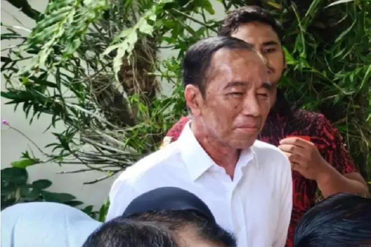 wajah jokowi terlihat berbelang
