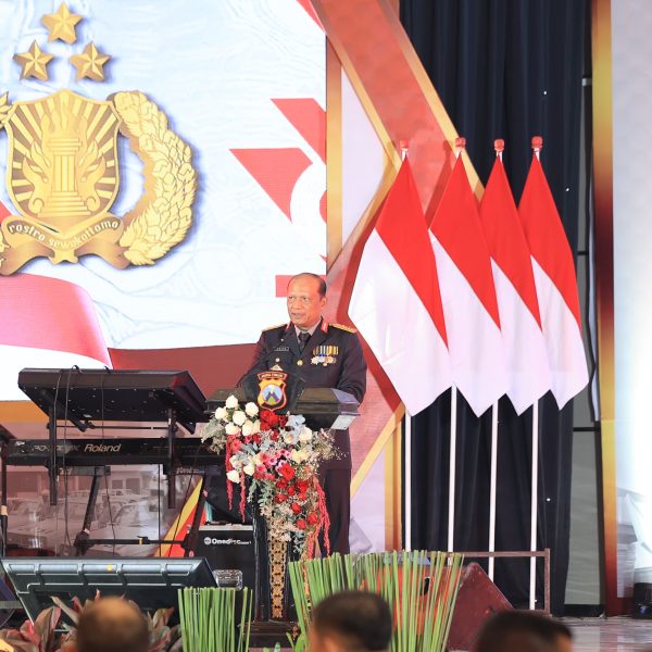 Peringati Hari Bhayangkara ke -79 Kapolda Jatim Minta Anggota Tingkatkan Pelayanan Publik