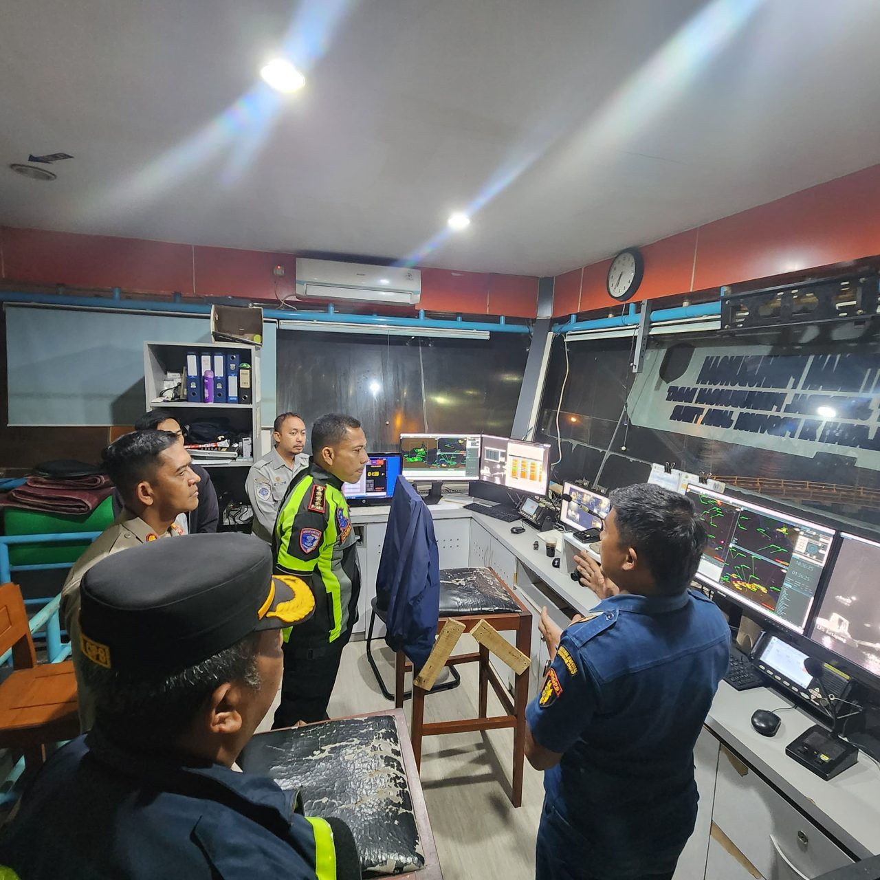 Kapolresta Banyuwangi Gelar Rapat Koordinasi Terkait Tenggelamnya KMP Tunu Pratama Jaya di Selat Bali   