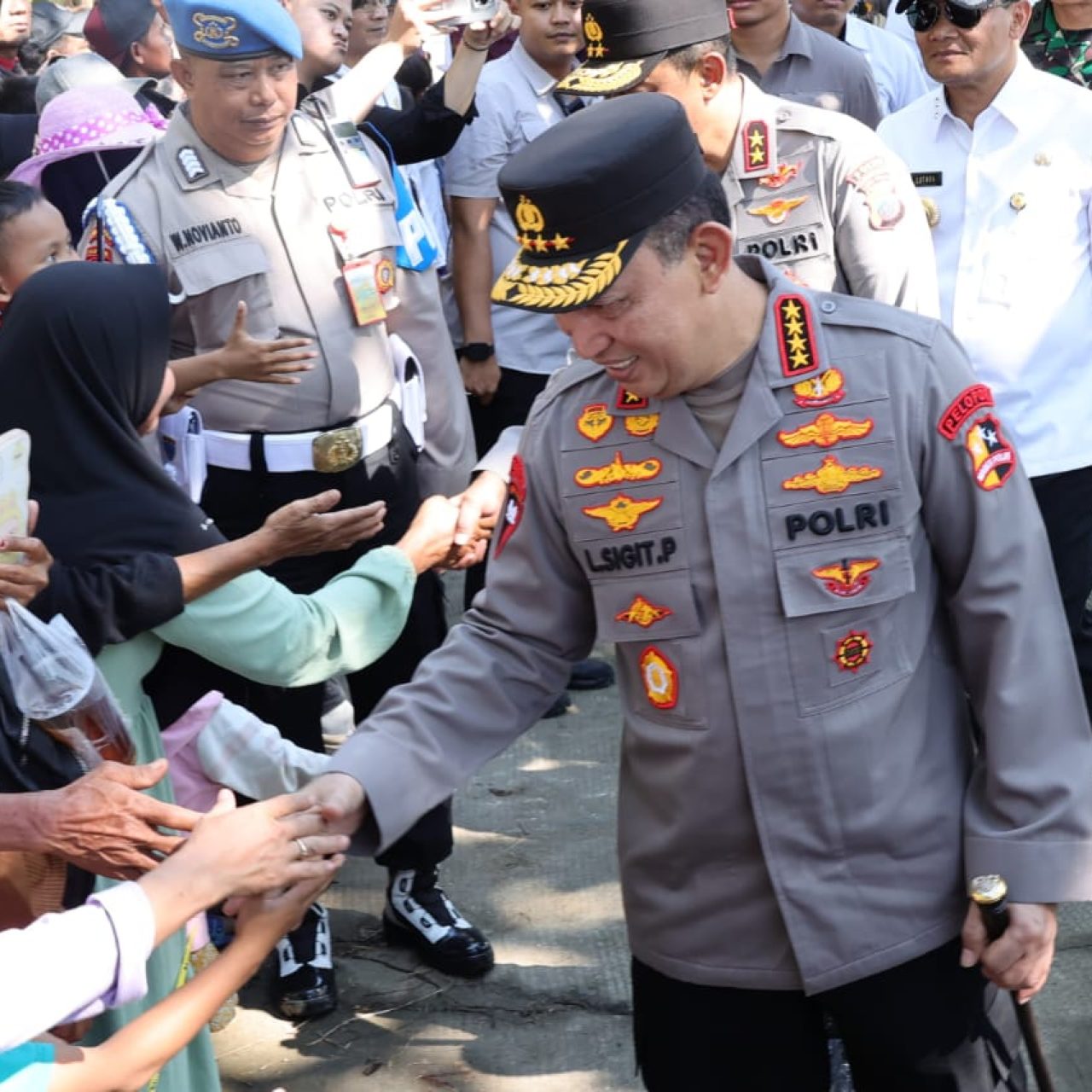 Terus Wujudkan Swasembada Pangan, Kapolri Laksanakan Penanaman Jagung Kuartal III