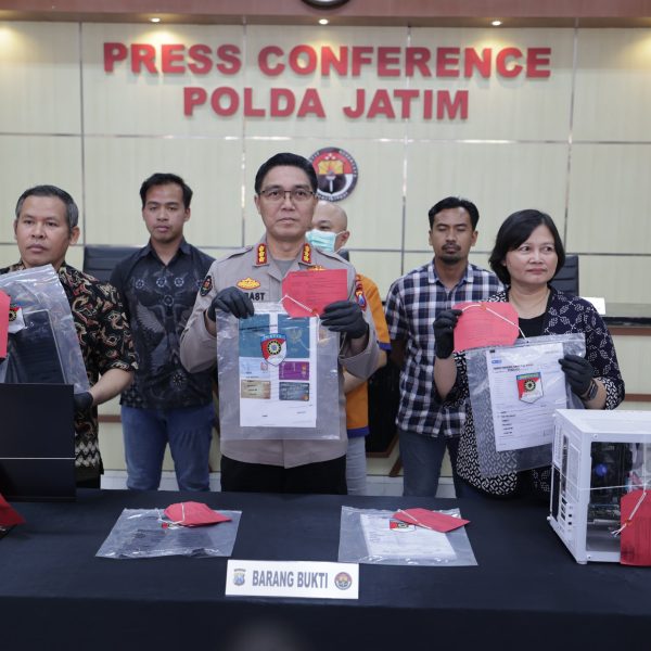 Polda Jatim Berhasil Bongkar Sindikat Perdagangan Orang Dipekerjakan di Jerman