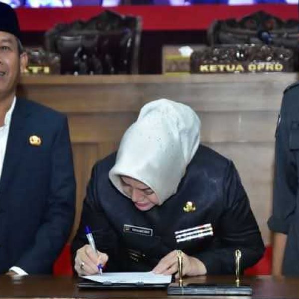 DPRD Kabupaten Musi Rawas menggelar Rapat Paripurna dalam rangka Penyampaian Laporan Keterangan      Bupati Musi Rawas Hj. Ratna Machmud