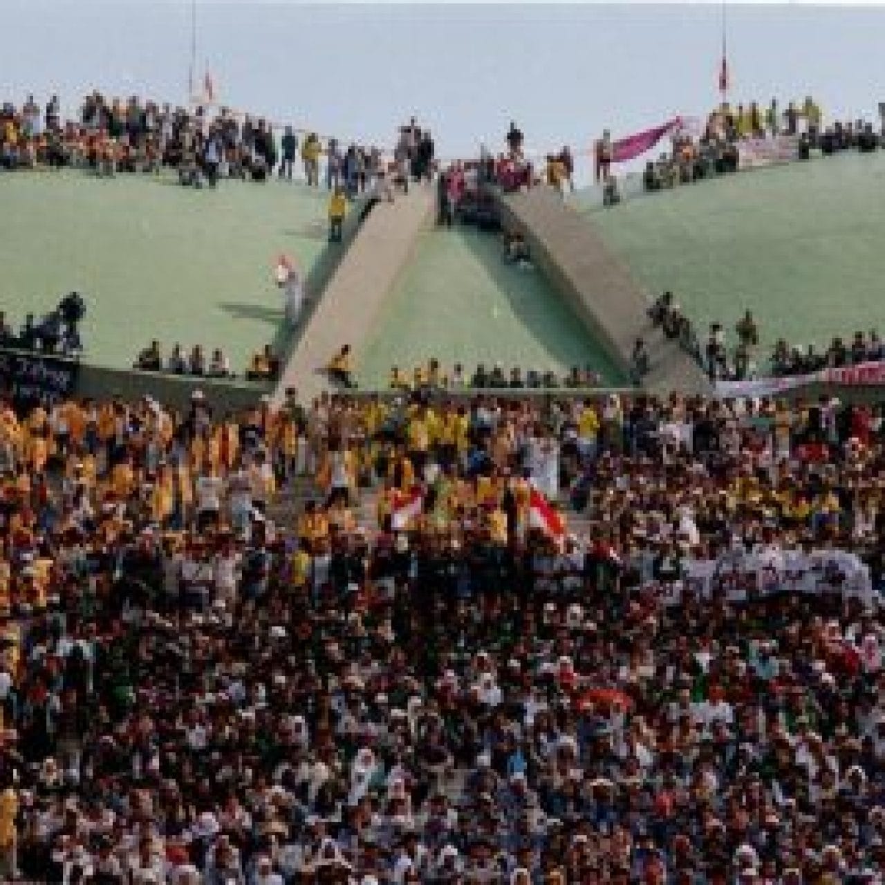 Gaji Anggota DPR Disebut Capai Miliaran Rupiah, Kritik Publik Makin Memanas