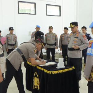 Polres Pesawaran Gelar Sertijab Kasat Narkoba dan Kapolsek Kedondong, Perkuat Soliditas dan Kinerja Presisi