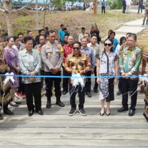 Heriyus SE  Launching Pasir Putih, Pariwisata Didorong Jadi Sumber PAD Baru