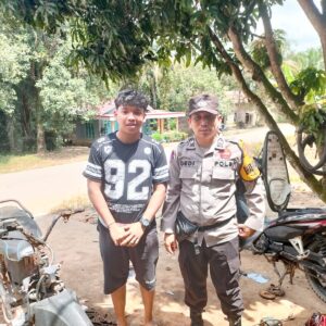 Dekati Warga Desa Sandul,Bhabinkamtibmas Polsek Seruyan Tengah Perkuat Benteng Lawan Narkoba dan Judi Online.