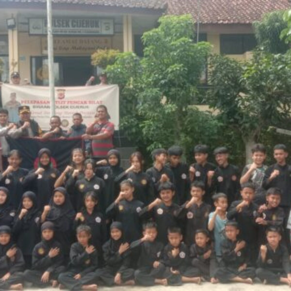 Kapolsek Cijeruk Lepas 145 Atlet KBPC, Siap Harumkan Nama Bogor di Kejuaraan Pangdam III/Siliwangi