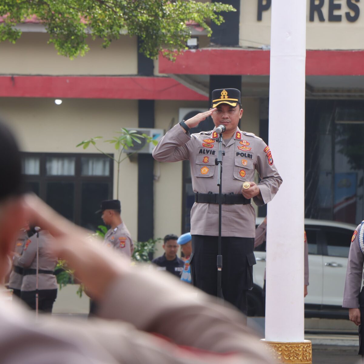 Upacara Hari Kesadaran Nasional, Kapolres Pesawaran Tegaskan Komitmen Berantas Narkoba dan Siaga Jelang Operasi Keselamatan Krakatau 2026