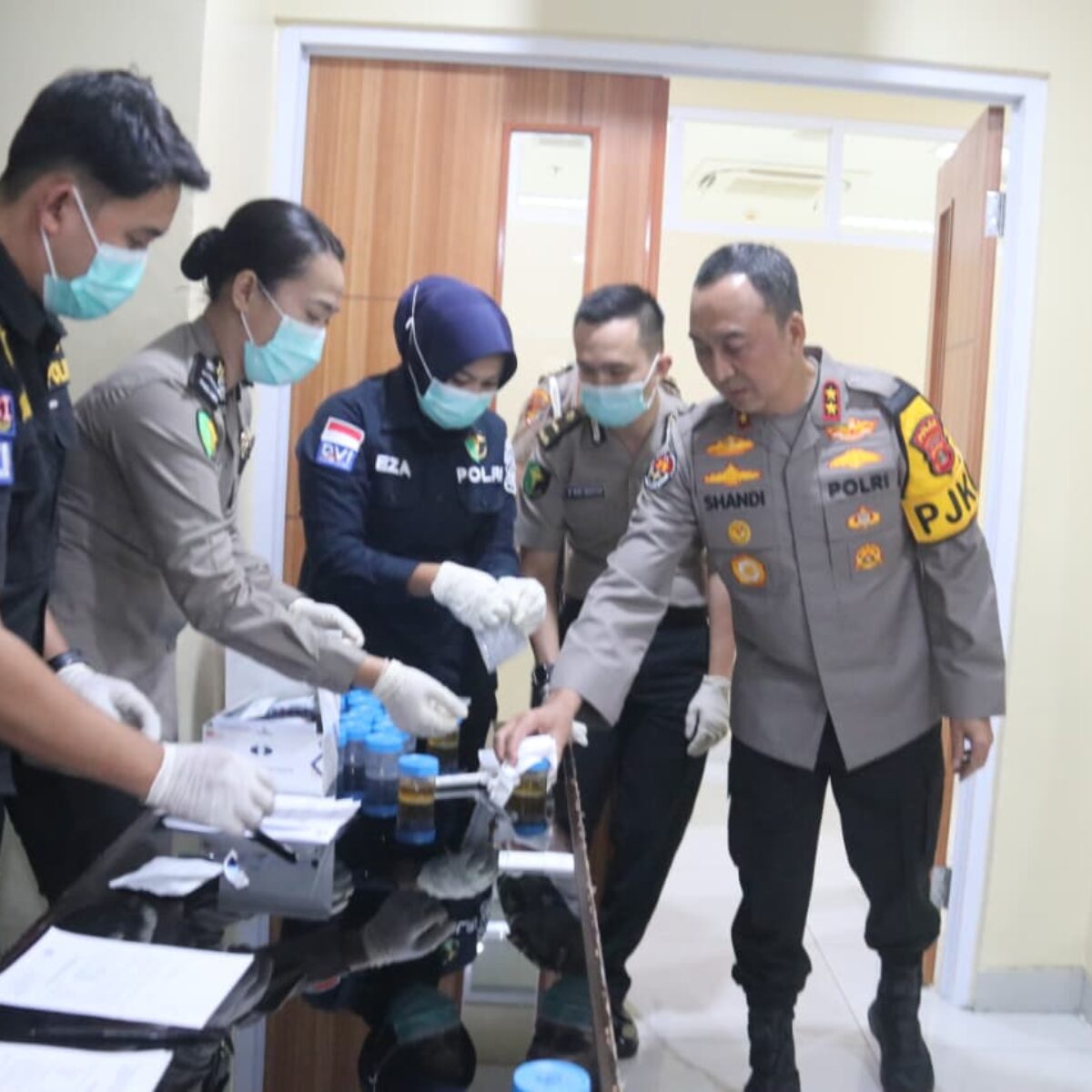 Irjen Pol. Sandi Nugroho Pimpin Tes Urine Mendadak, Polda Sumsel Tegas Bersih dari Narkoba