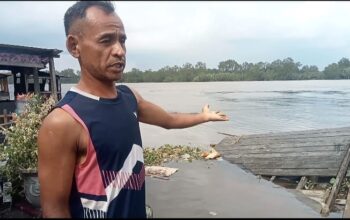 Dermaga Pasar Saik Kuala Pembuang Rusak Parah:Perhatian dan Inisiatif Pemerintah Tidak Ada.