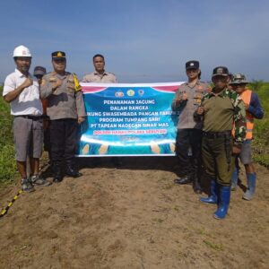 Wujudkan Kemandirian Pangan,Polsek Hanau Gandeng PT Tapian Nadengan Tanam Jagung Hibrida di Lahan 30 Hektare.