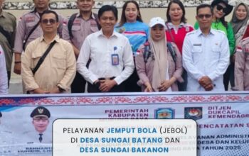 JeBol Dukcapil Tembus Sungai Batang–Bakanon