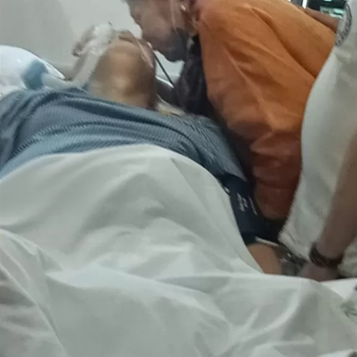 Duka Mendalam: Mantan Gubernur Sumatera Selatan Alex Noerdin Tutup Usia